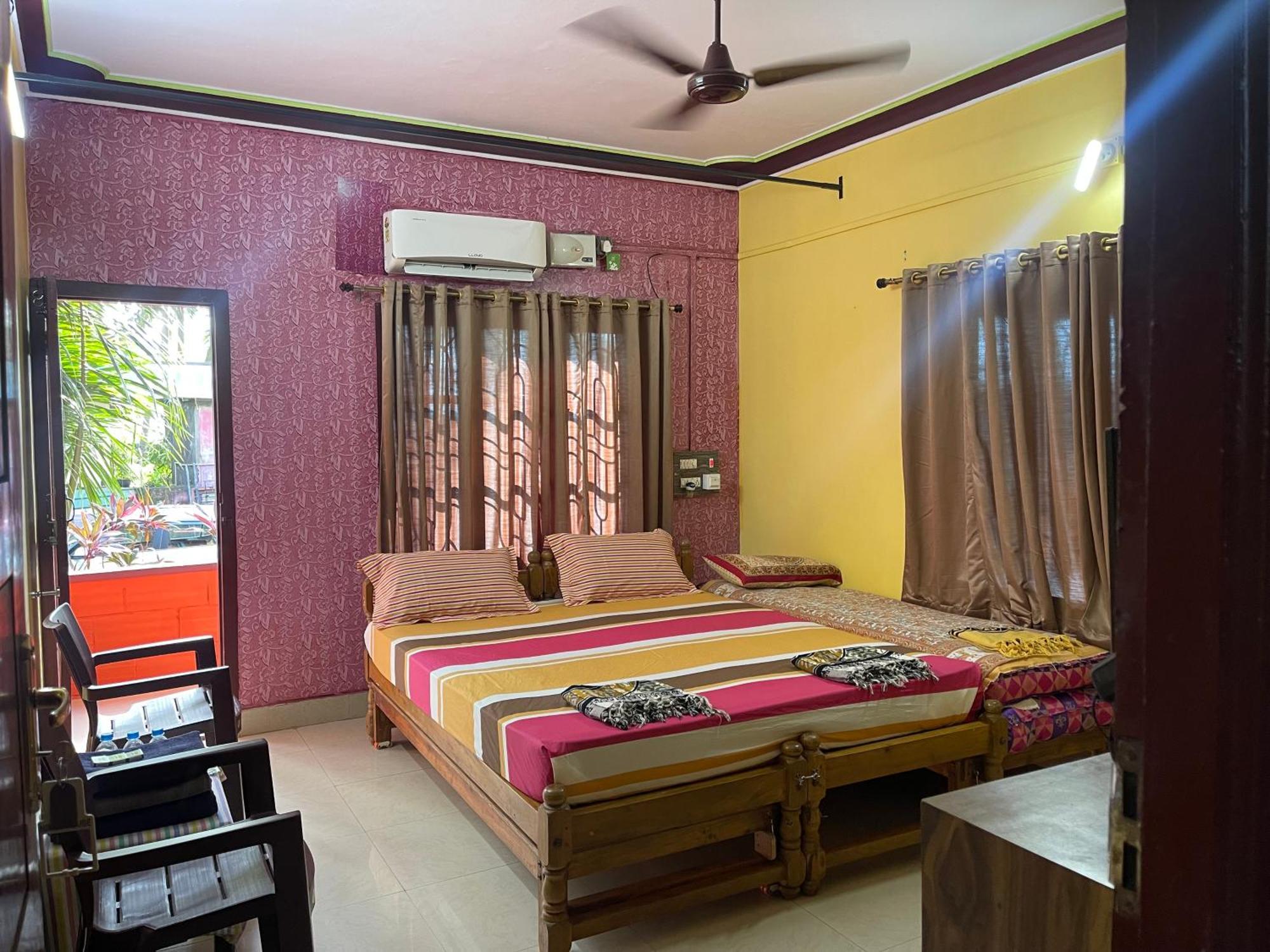 Nimmu Guest House & Restaurant Gokarna Gokarna  Exterior foto